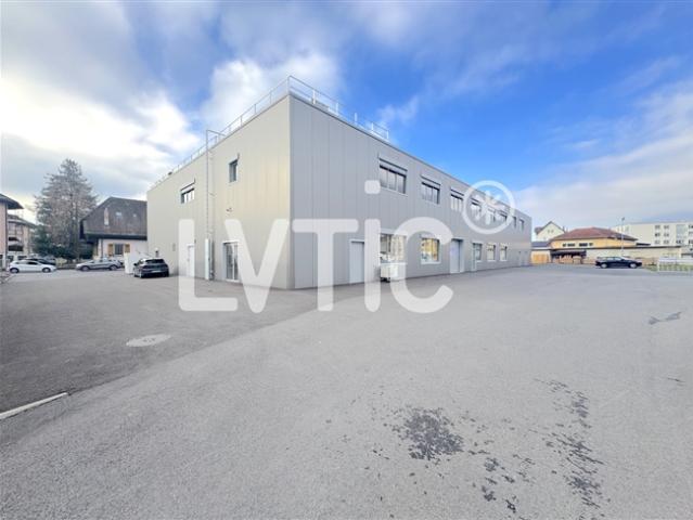 Lokal, Büro von 565 m2 zu vermieten in Villeneuve