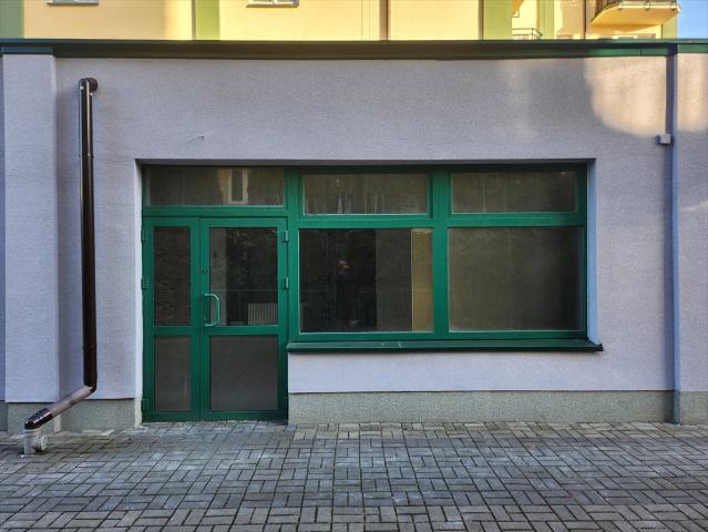 Lokal usługowy 55 m² z witrynami i klimatyzacją