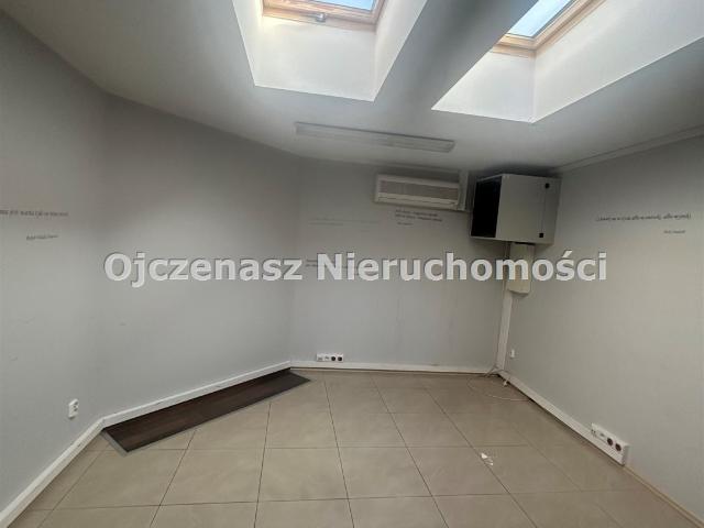 Lokal handlowo usługowy 67 m² z monitoringiem i parkingiem