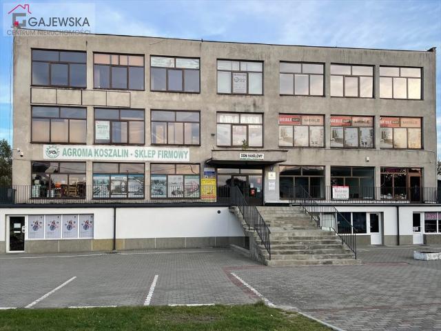 Lokal handlowo usługowy 149 m2, witryny, centrum