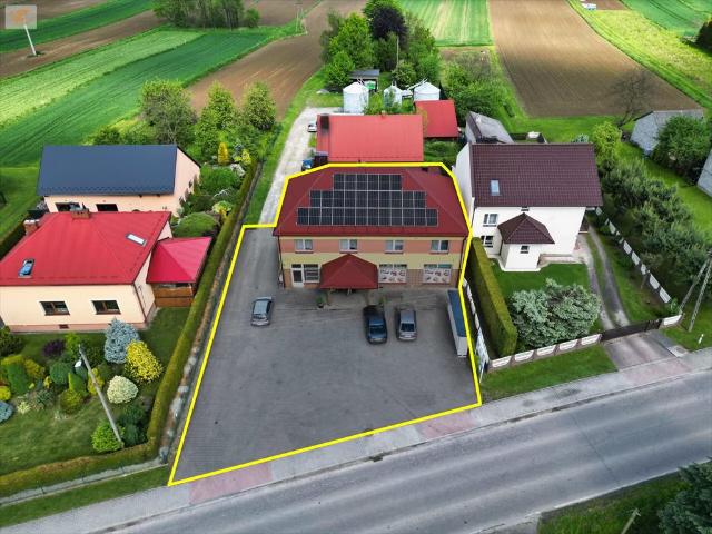 Lokal handlowo usługowy 250 m2 z dużymi salami i magazynami