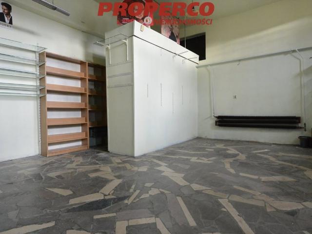 Lokal handlowo usługowy 35,4 m2 z witrynami, parking