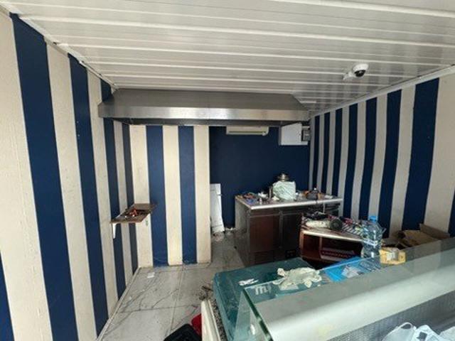 Lokal handlowy 15 m² na wynajem w Warszawie, Targówek