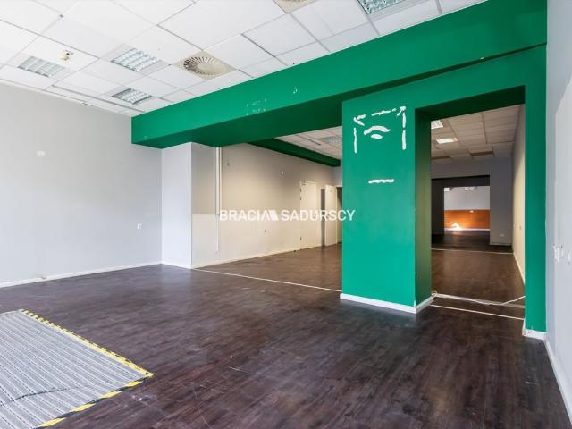 Lokal handlowy 290 m² przy Rynku Kleparskim, duże witryny