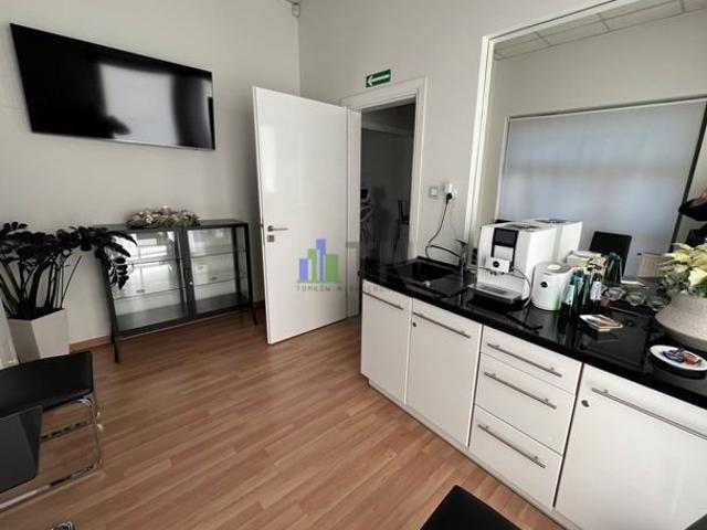 Lokal medyczny 71 m2, nowoczesny, blisko A4 i AOW