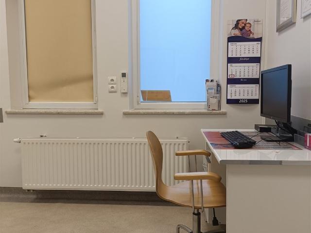 Lokal medyczny 15 m² z obsługą recepcji, Olszówka