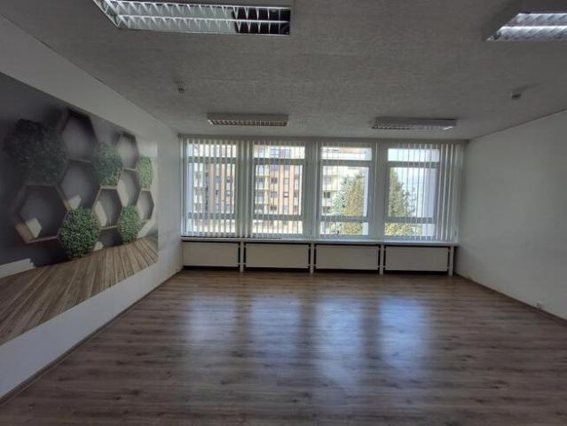 Lokale biurowe 17 34m2, Wrocławska, Media w cenie
