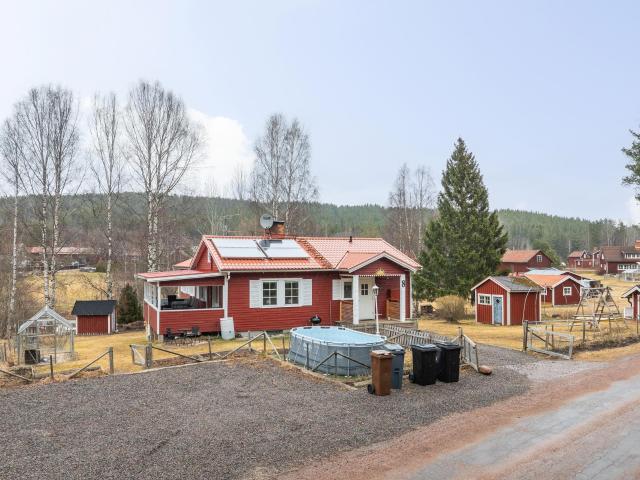 Loksvedvägen 8