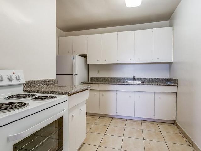 Lord Seaton Road 1 Bedroom Apartment for Rent at 37 Lord Seaton Rd, Toronto, ON M2P 1K3 York Mills
