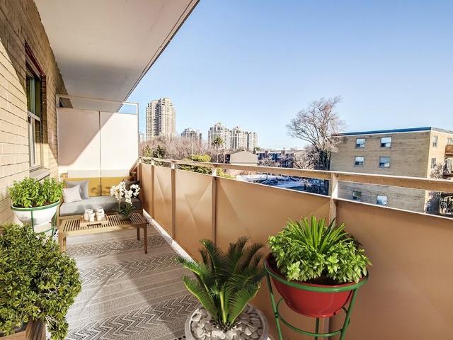 Lord Seaton Road 1 Bedroom Apartment for Rent at 37 Lord Seaton Rd, Toronto, ON M2P 1K3 York Mills