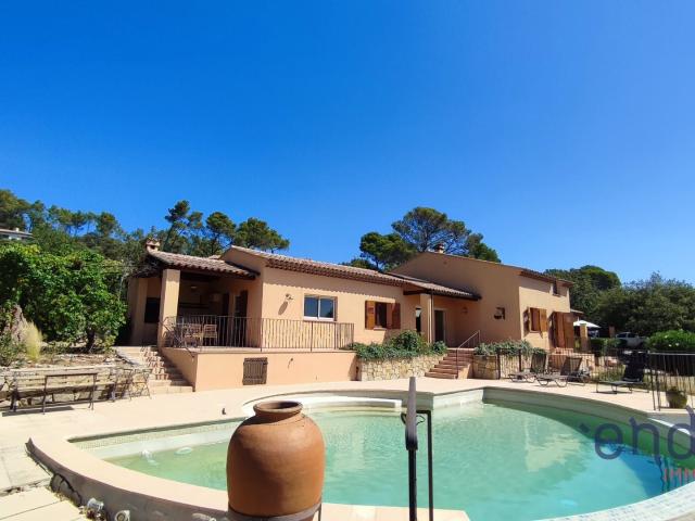Lorgues, Magnifique Villa avec appartement et vue imprenable 228m² Lorgues