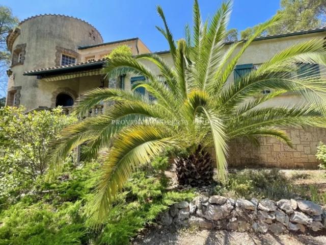 Lorgues, maison, 5 chambres et studio