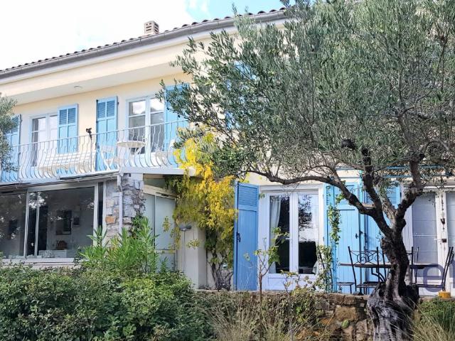 Lorgues, maison de 197m2, 5 chambres, piscine, au calme et proche du centre