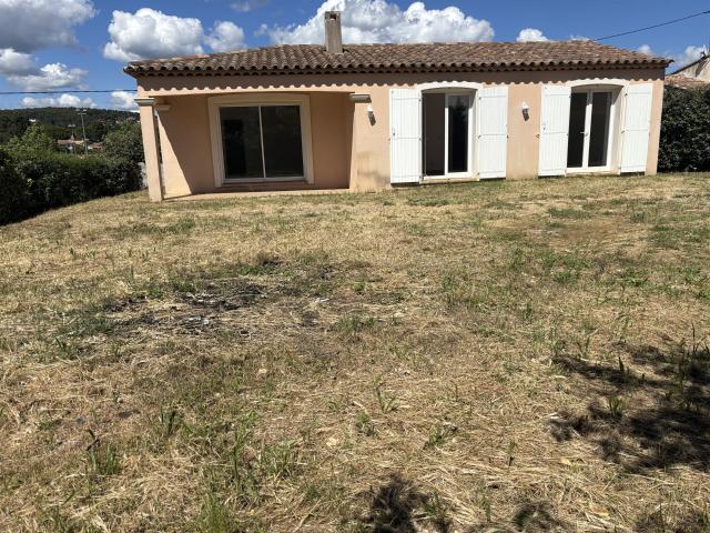Lorgues, maison en très bon état située sur 658 m² de terra. 93m² Lorgues