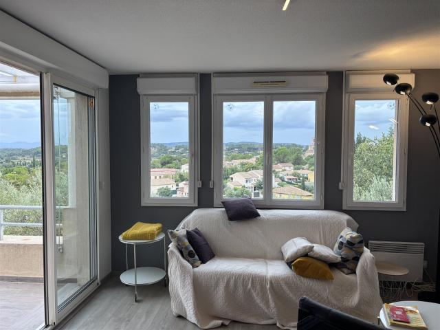 Lorgues, Appartement très Lumineux Avec Une Grande Terrass. 68m² Lorgues