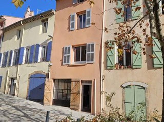 Lorgues, charmante maison de village avec un atelier
