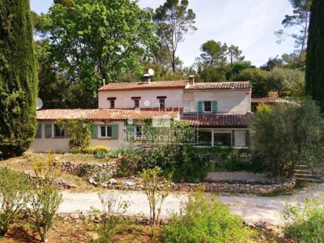 LORGUES – PROPRIÉTÉ DE CHARME AU CŒUR DE LA PROVENCE VERTE