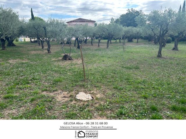 Lorgues Vente Terrain 83