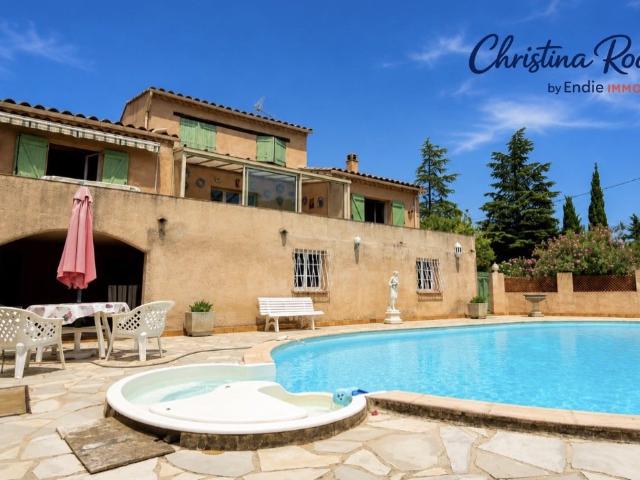 LORGUES VILLA T6 PISCINE GARAGE