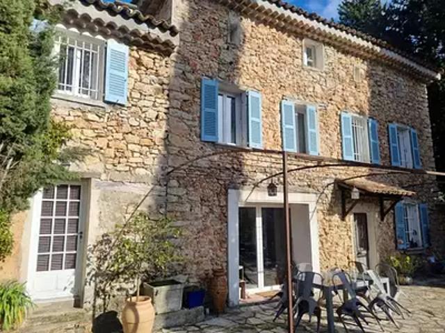 Lorgues 83510 Achat / Vente maison 10 pièces t10 piscine