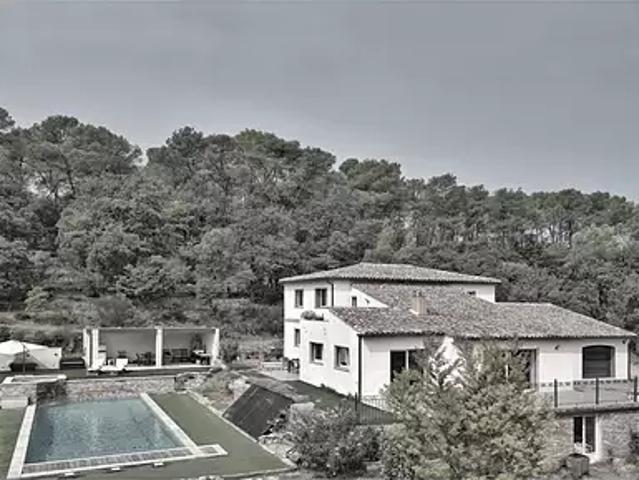 Lorgues 83510 Achat / Vente maison 10 pièces t10 piscine terrasse