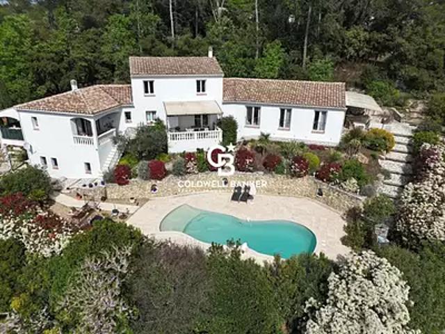 Lorgues 83510 Achat / Vente maison 12 pièces t12 piscine