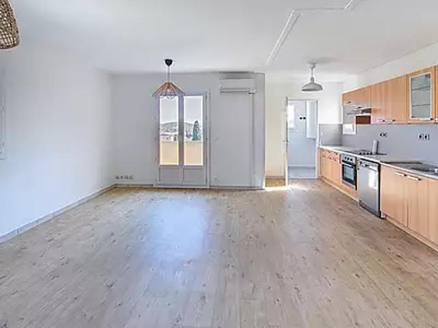 Lorgues 83510 Achat / Vente appartement 3 pièces t3 au dernier étage