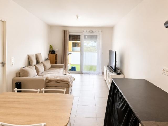 Lormont, T2, Balcon, Parking
