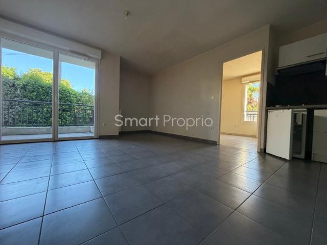 Lormont T2 lumineux avec balcon et parking 44 M2