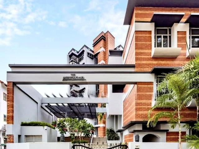 Lorong 32 Geylang D14, Condominium