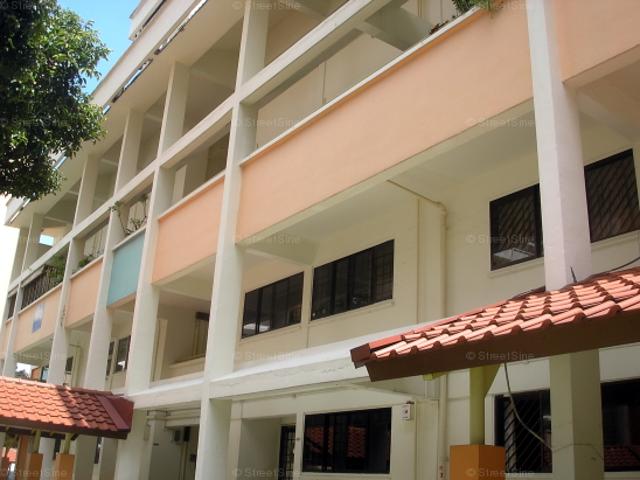 Lorong Ah Soo Hougang, HDB Executive