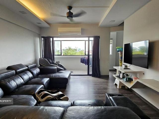 Lorong Ah Soo Hougang, HDB Executive