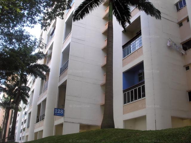 Lorong Ah Soo Hougang, HDB Executive