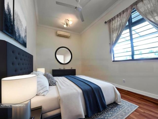Lorong G Telok Kurau D15, Semi
