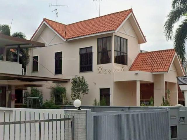 Lorong G Telok Kurau D15, Semi