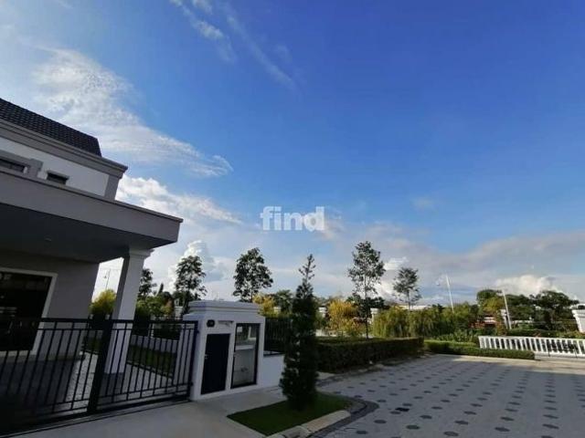 Lorong Eco Meadows 5