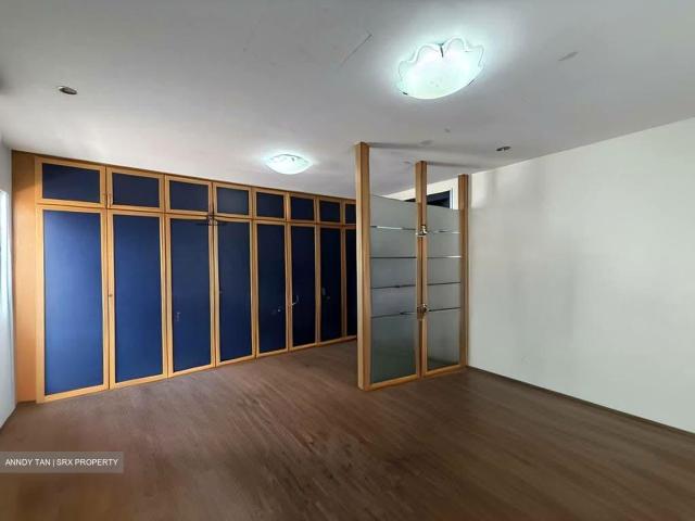 Lorong H Telok Kurau D15, Semi