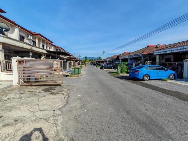Lorong Matang Jaya Well Maintained Double Storey Intermediate for Sale