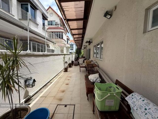 Lorong Marican D14, Semi
