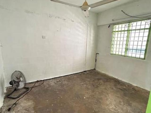 Lorong Semarak Api Ayer Itam FARLIM 2Bedrooms Mid Floor 520sf