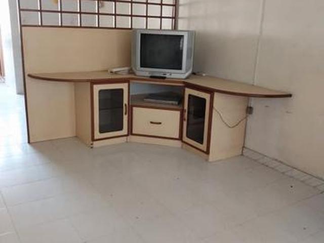 Lorong Semarak Api Ayer Itam 2Bedrooms Partly Renovated Mid Floor