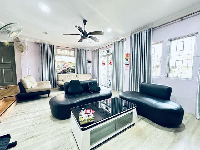 Lorong Rubber Barat Semi D For Sale 9 Bedrooms Spacious Family Hom