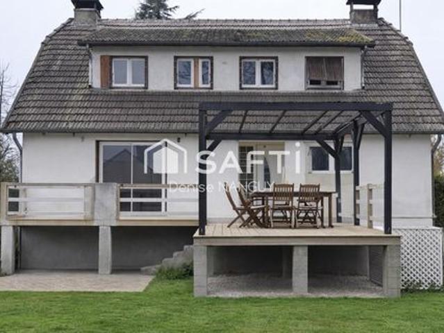 LORRIS MAISON 7 PIECES BALCON 2 TERRASSES CHEMINEE POMPE A CHALEUR