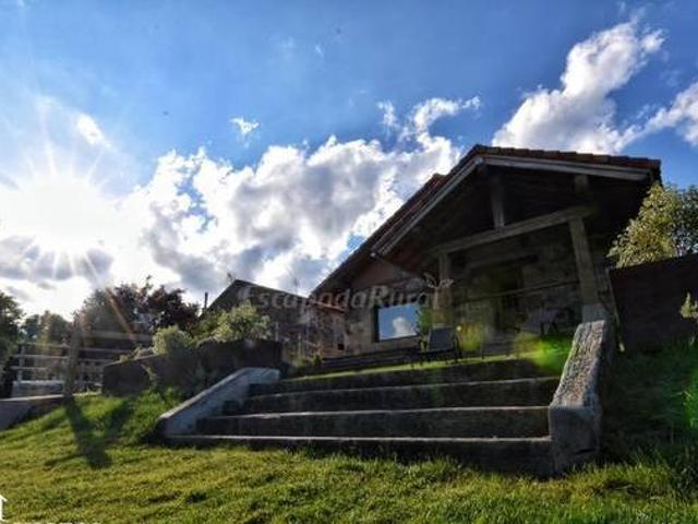 Los Chozos de la Braña Tasugueras