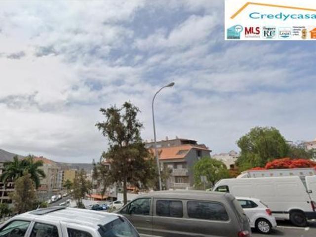 los Cristianos. Alquiler Playa de Aparcamiento en calle la montañita