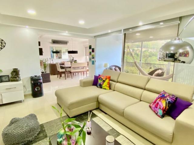 LOS NARANJOS APARTAMENTO 167 M2, 3 HAB +SERV, 2 1/2 + SERV Y 1P/E