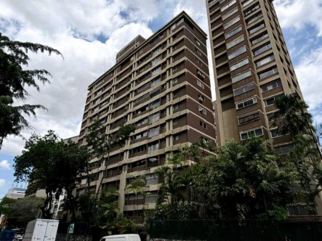 Los Palos Grandes, VENDO apartamento 137M2