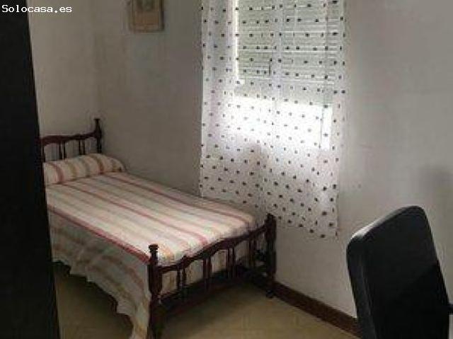 Los Remedios, junto República Argentina. Excelente vivienda de 3 habitaciones se alquila. ESTUDIANTE