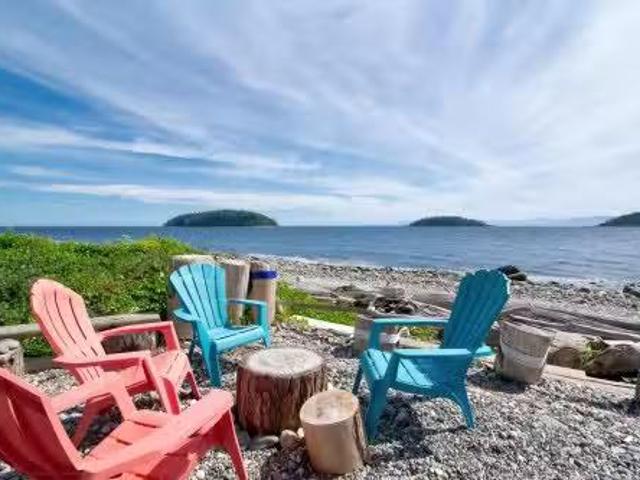 Lot 12 Sunshine Coast Highway, Sechelt, BC, V7Z 0N6 vacant l.