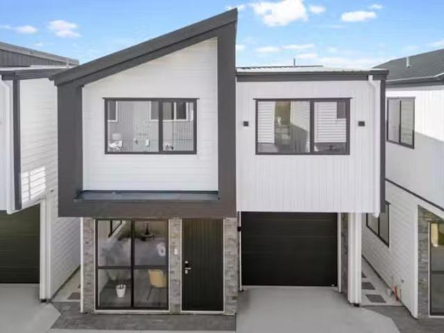 Lot 1 6/1 Great South Road, Papatoetoe, Manukau City